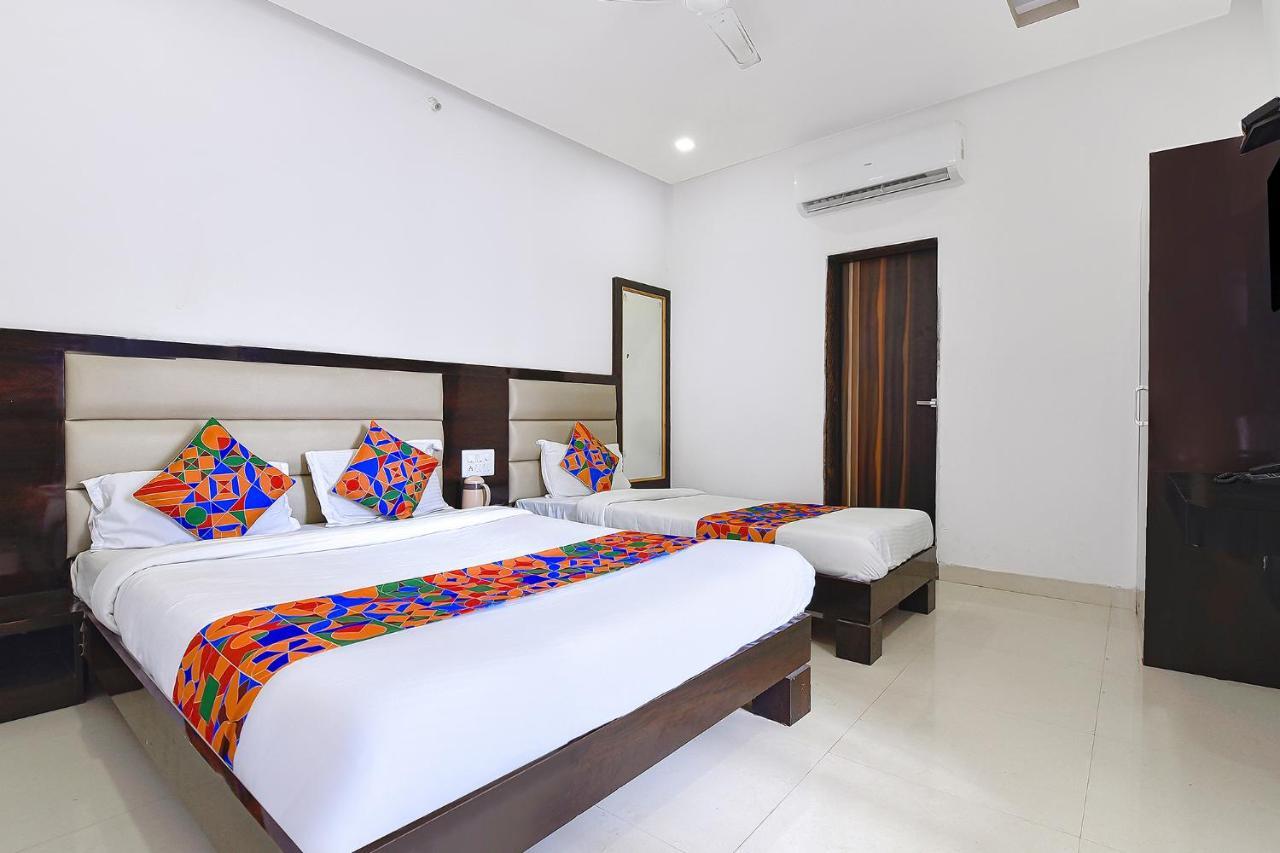 Collection O Royal Icon Hotel Udaipur Exterior photo