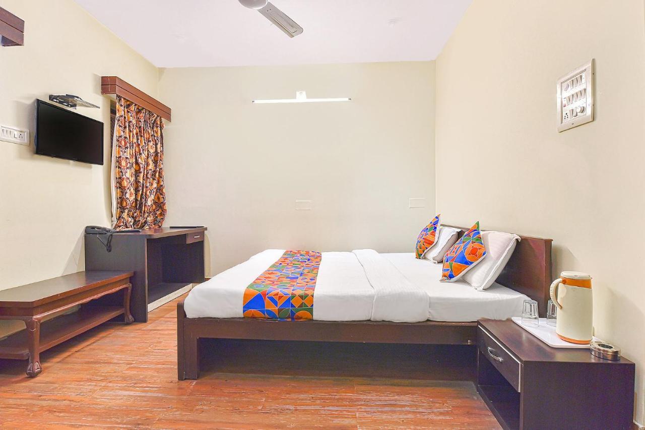 Collection O Royal Icon Hotel Udaipur Exterior photo
