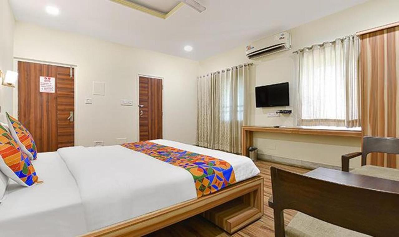 Collection O Royal Icon Hotel Udaipur Exterior photo